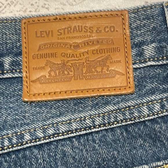 Levi’s Denim Mom Skirt Big E Size 31 Preowned - Picture 5 of 13